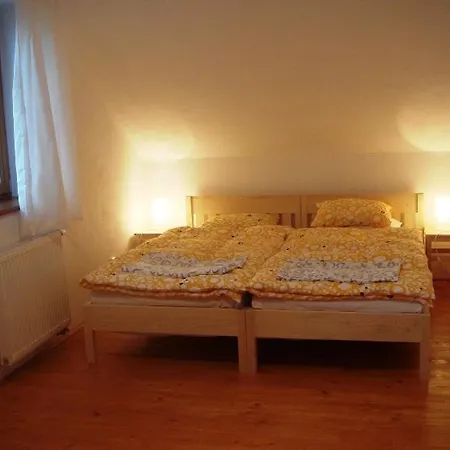 Vraz U Pisku Villa *